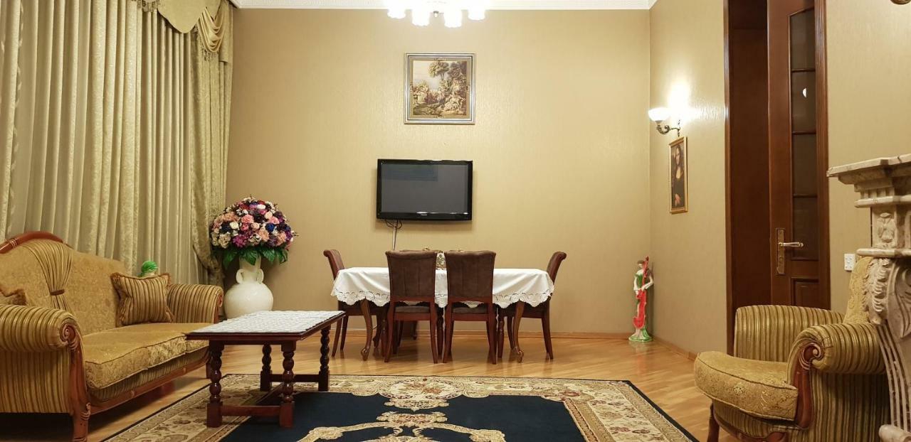 Gulluoglu Royal Deluxe Apartment Baku Extérieur photo